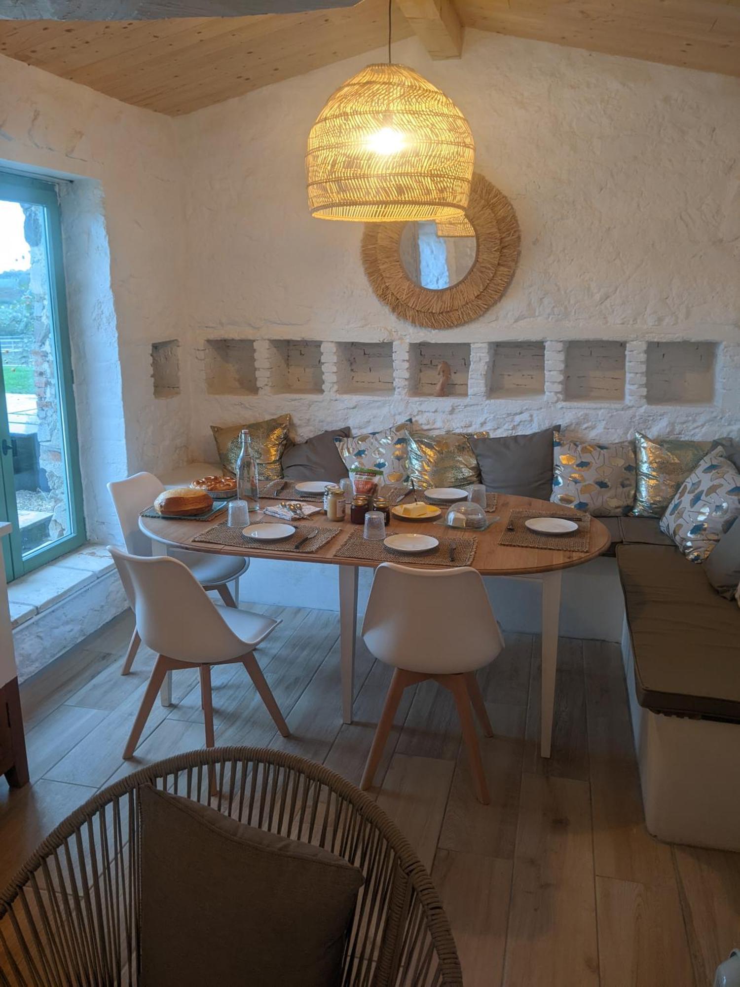 Le Moulin Du Fresne, Chambres D'Hotes Gourgé Eksteriør billede